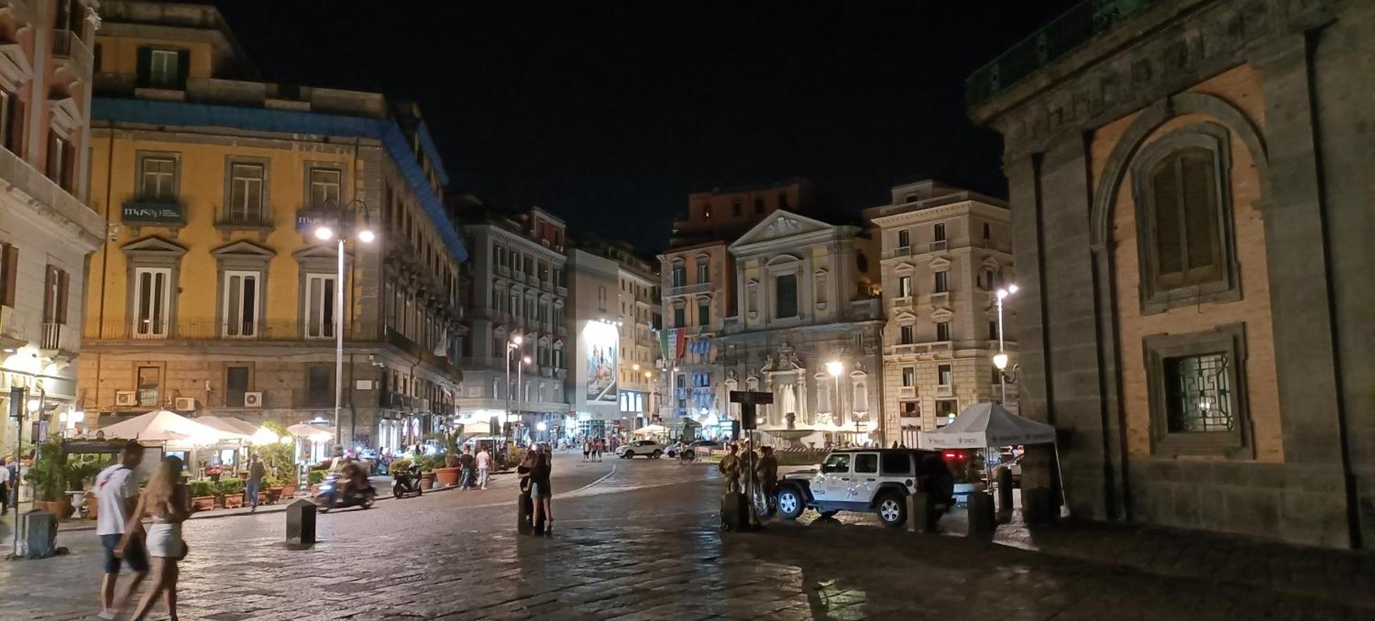 Appartamento: La Maison Verte Naples Luaran gambar