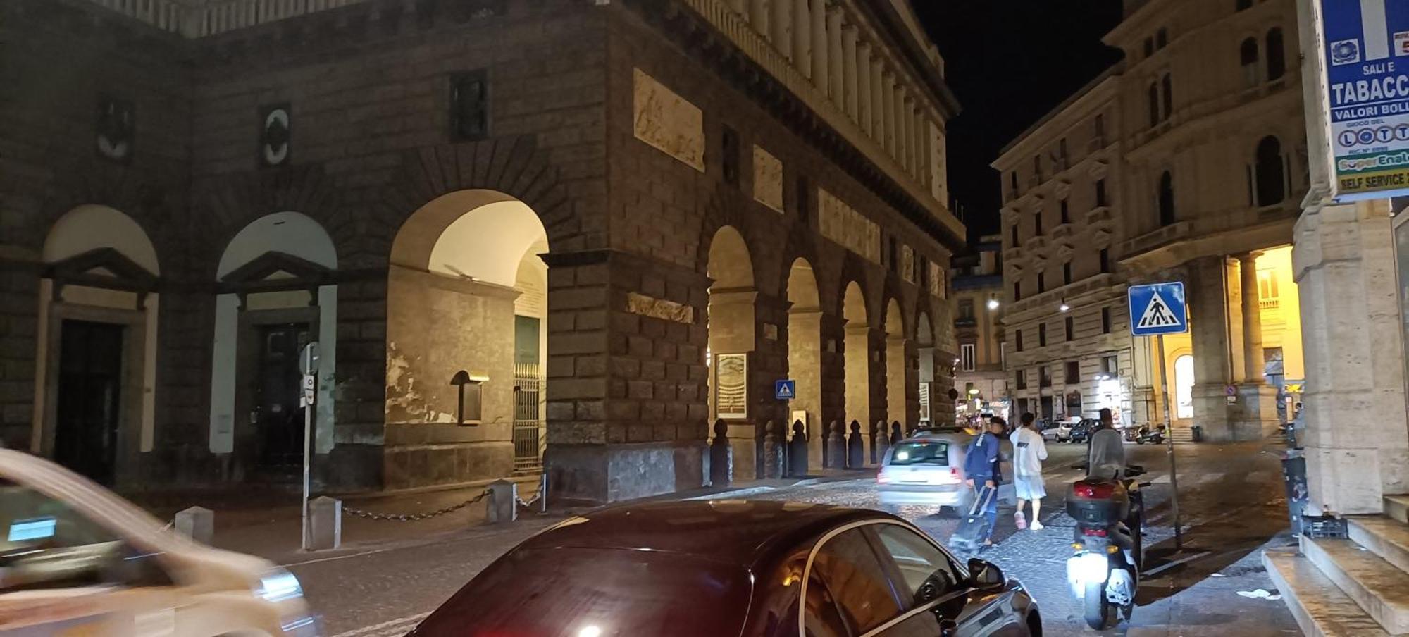 Appartamento: La Maison Verte Naples Luaran gambar